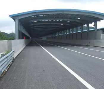 高速公路聲屏障
